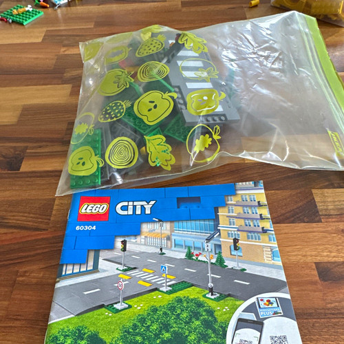 Lego city set 60304 - lego,