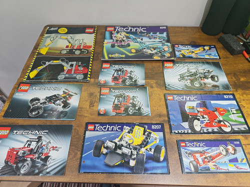 Lego technic retired - lego,
